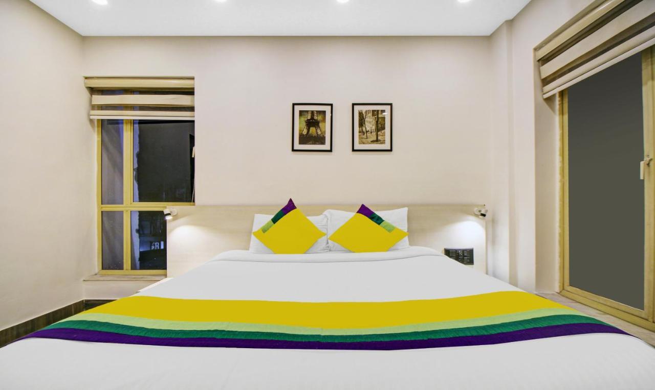 Itsy Hotels Transit Express Kalkutta Exterior foto