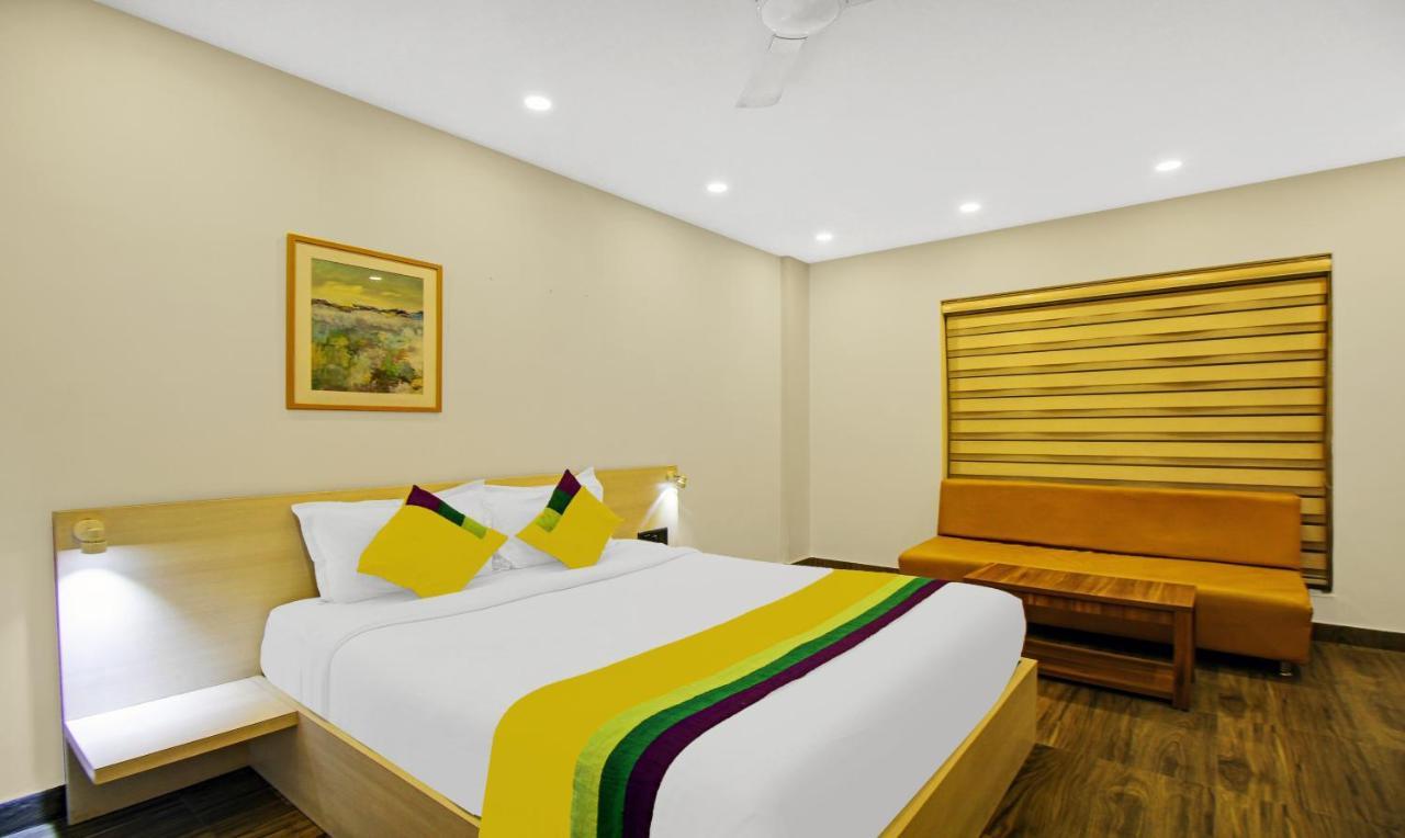 Itsy Hotels Transit Express Kalkutta Exterior foto