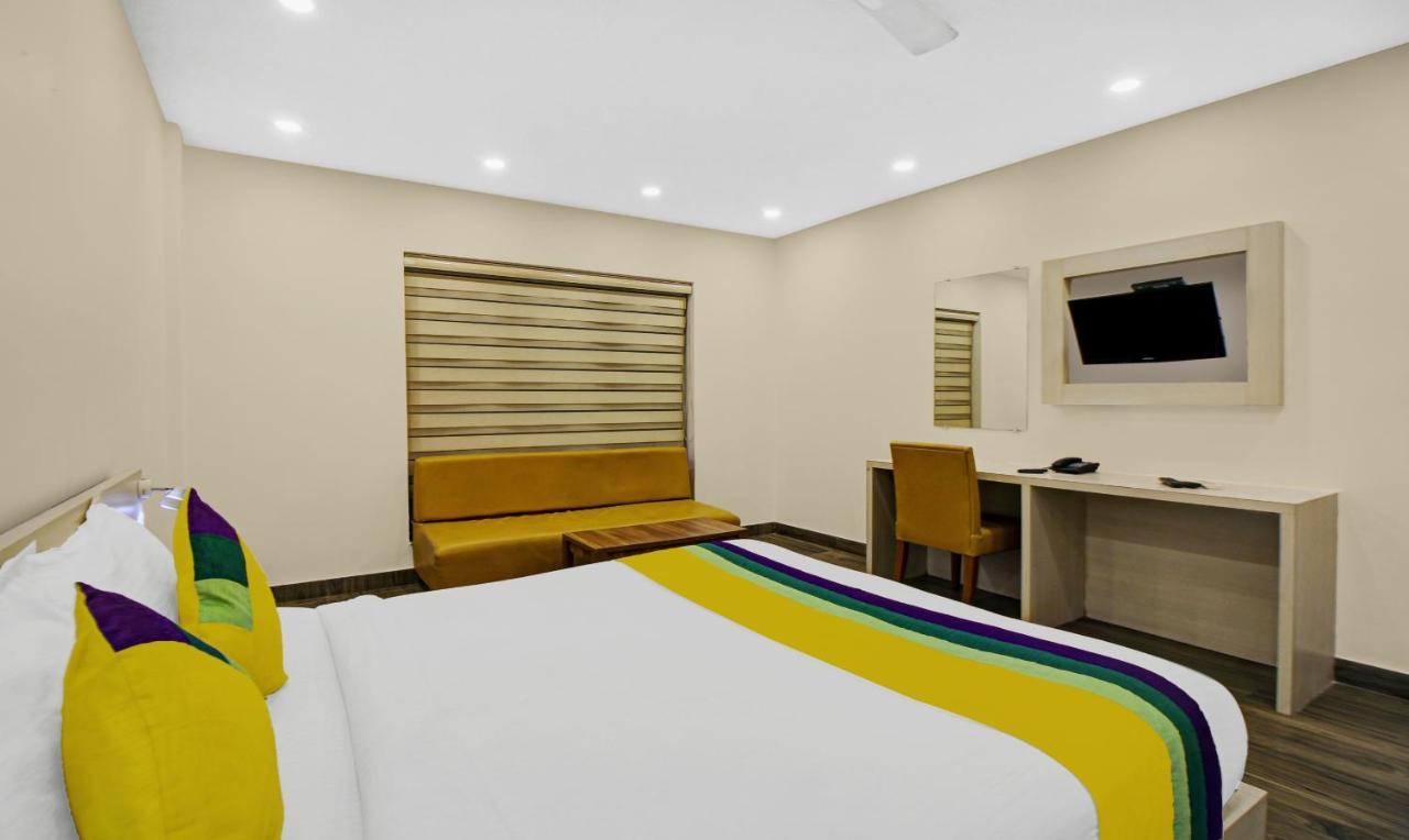 Itsy Hotels Transit Express Kalkutta Exterior foto
