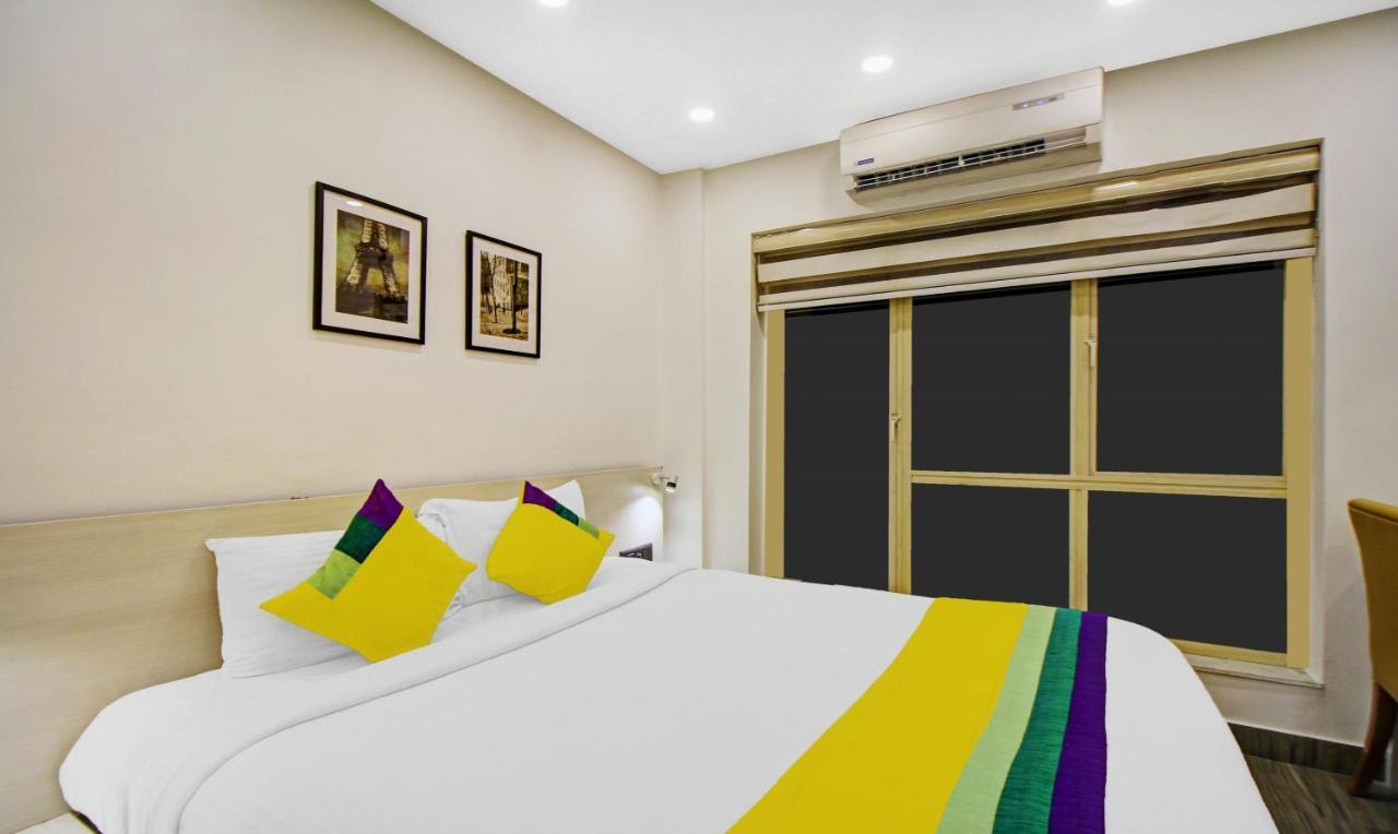Itsy Hotels Transit Express Kalkutta Exterior foto