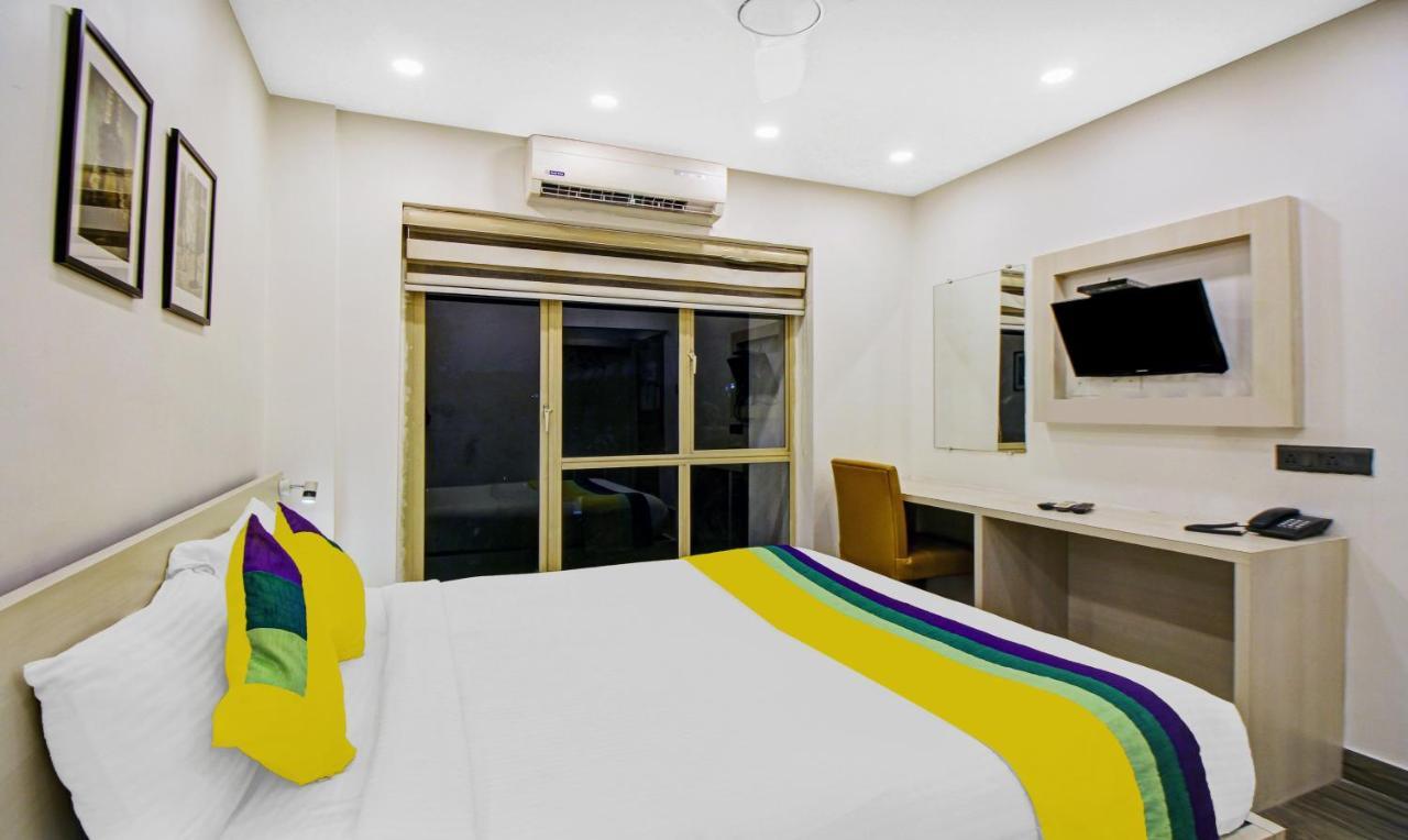 Itsy Hotels Transit Express Kalkutta Exterior foto